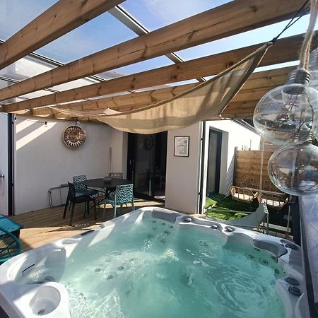 Apb Spa Locations Avec Jacuzzi Privatif Saint-Jean-de-Monts Eksteriør bilde