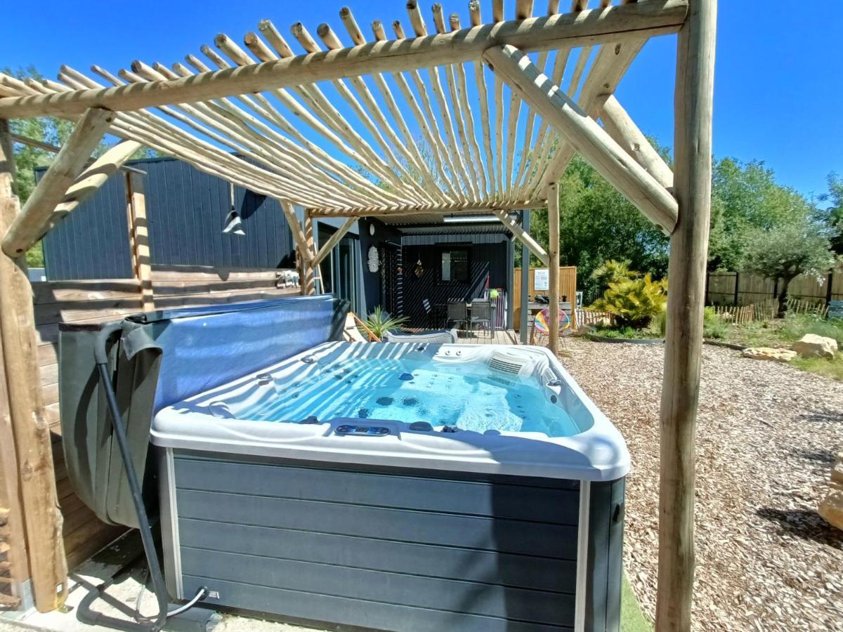 Apb Spa Locations Avec Jacuzzi Privatif Saint-Jean-de-Monts Eksteriør bilde